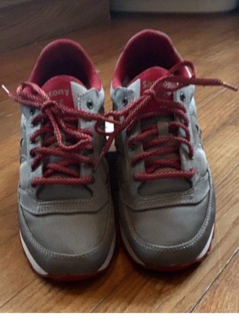 Saucony Mens Gray and Burgundy Lace-Up Sneakers